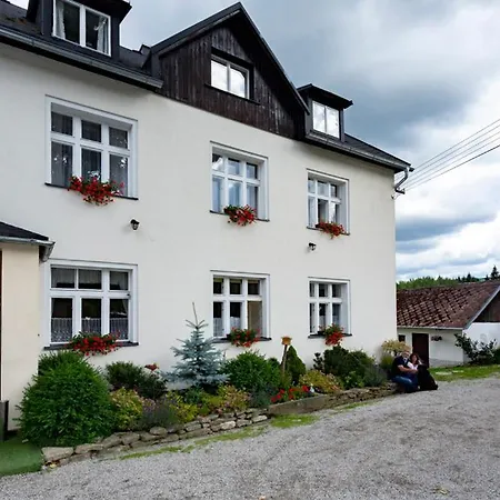 U Hudecku 아파트 자도프