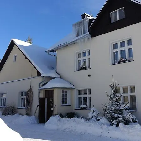 아파트 U Hudecku 자도프