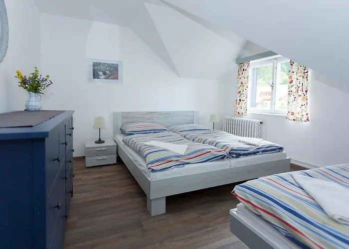 U Hudecku 아파트 *